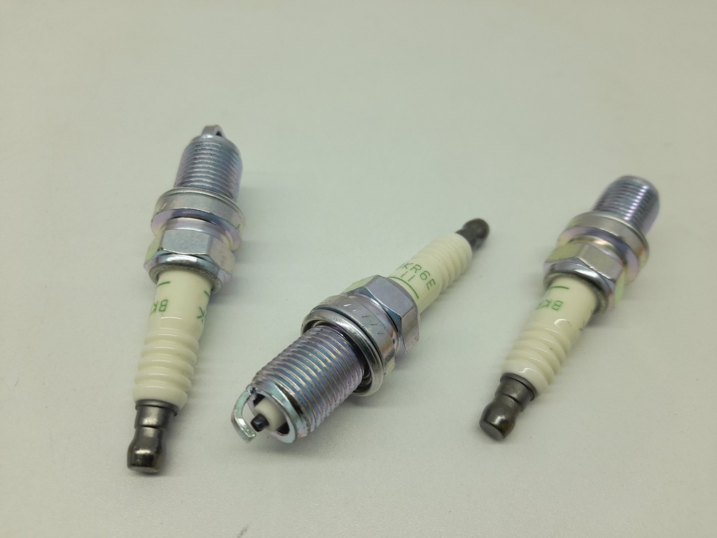 BUJIA YARIS TERIOS COROLLA 06-08 AVEO ACCENT KIA RIO OPTRA SPARK GETZ ELANTRA TUCSON LANCER SIGNO TOURING - Vista 2