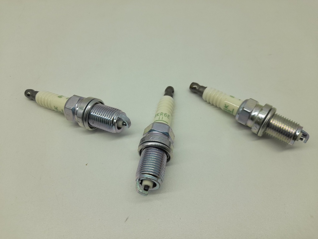 BUJIA YARIS TERIOS COROLLA 06-08 AVEO ACCENT KIA RIO OPTRA SPARK GETZ ELANTRA TUCSON LANCER SIGNO TOURING - Vista 4
