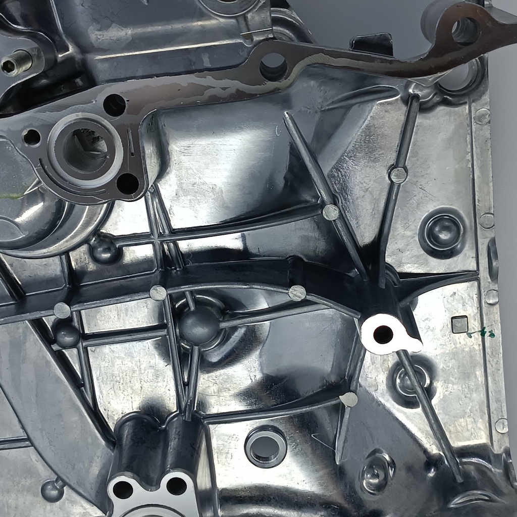 TAPA CADENA HILUX 2TR 2.7 - Vista 7