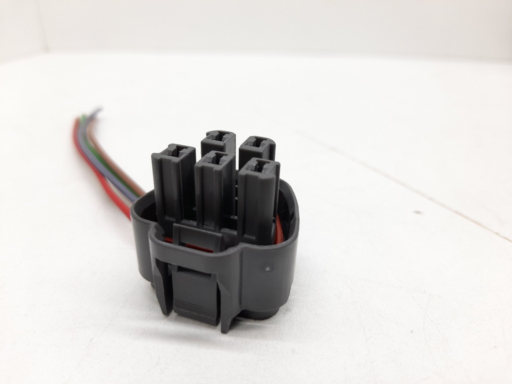 CONECTOR BOMBA GASOLINA YARIS 4 RUNNER COROLLA - Vista 6