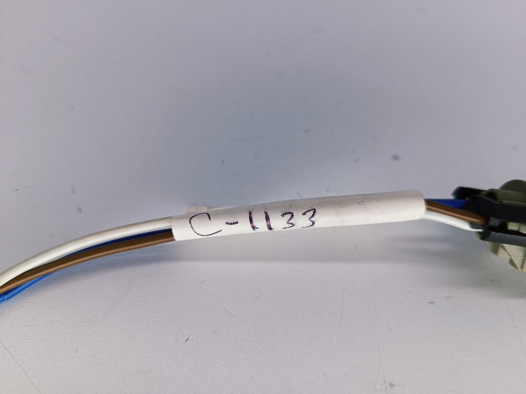 CONECTOR VALVULA DE PRESION DE ACEITE BLAZER TAHOE SILVERADO - Vista 3