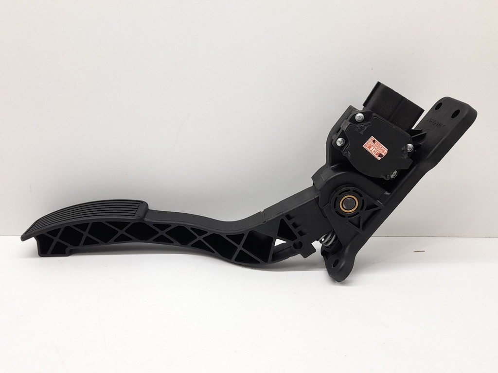 PEDAL ACELERADOR ARAUCA (CON SENSOR) - Vista 3