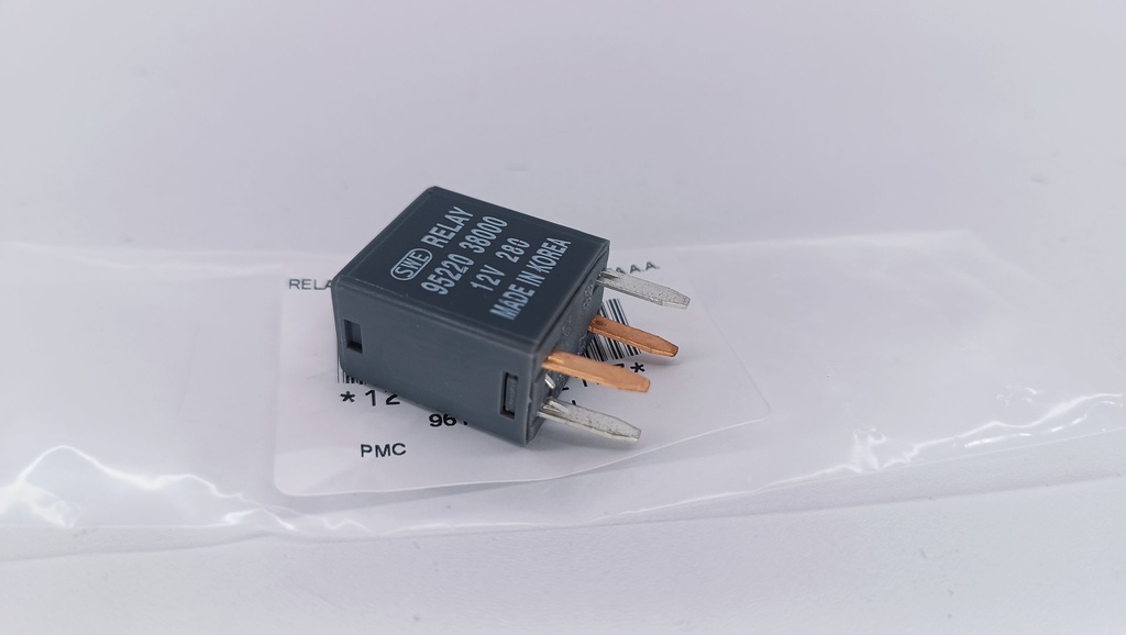 RELAY BOMBA DE GASOLINA CORNETA A.A. LUCES OPTRA - Vista 1