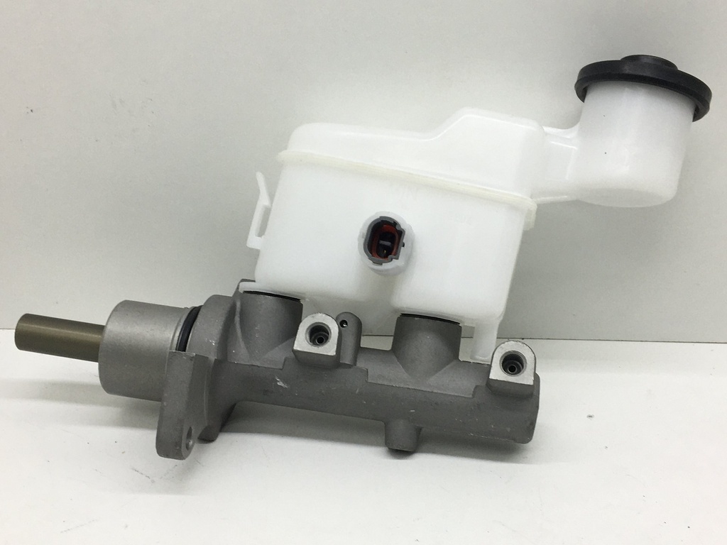 BOMBA FRENO HILUX FORTUNER 05-15 SINC - Vista 7