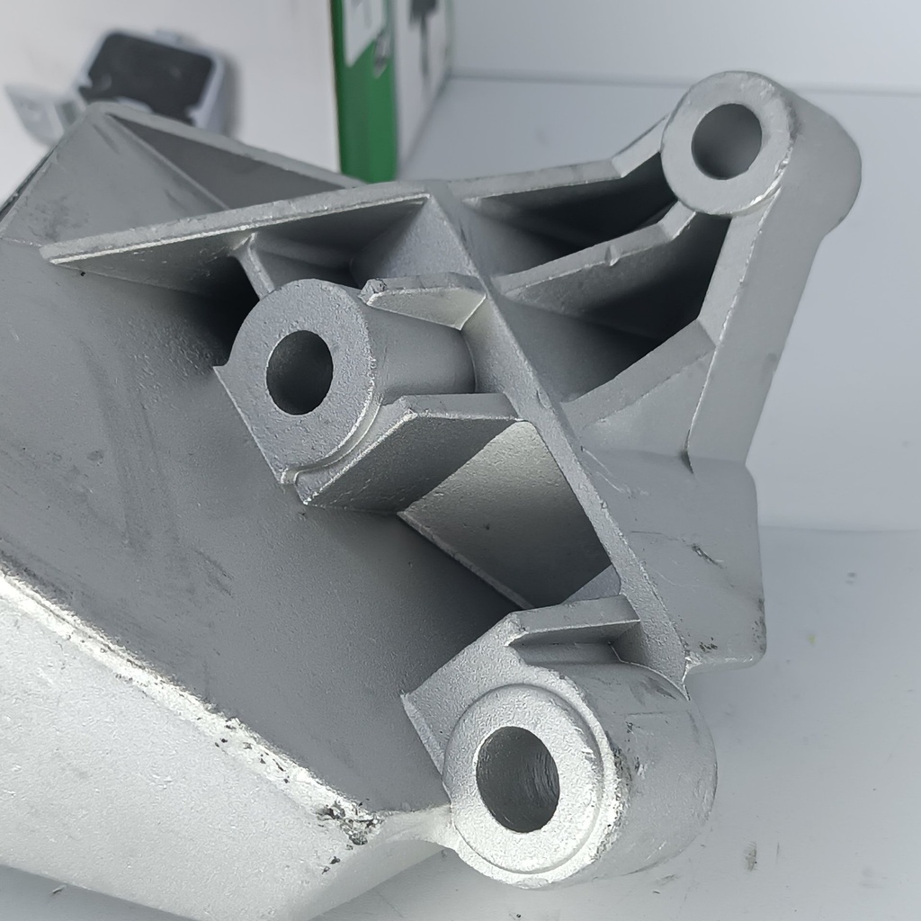 BASE MOTOR DER TWINGO 1.2 16V 04-12 - Vista 3