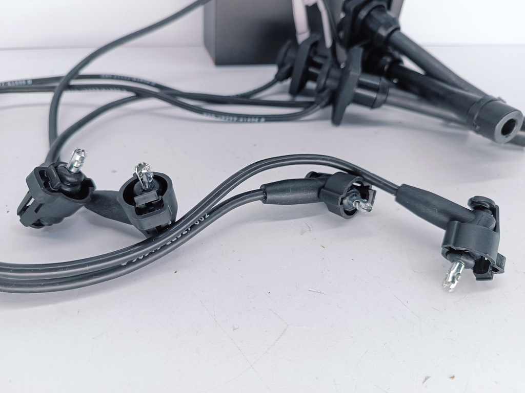 CABLE BUJIA COROLLA BABY CAMRY 1.6 1.8 99-02 (INYECCION) - Vista 1