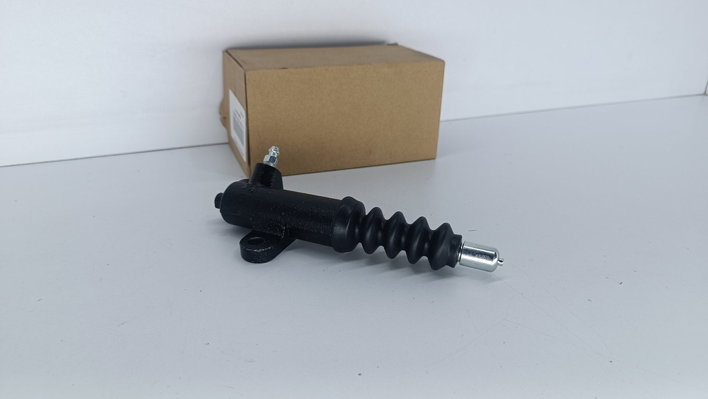 BOMBIN CROCHE KIA PREGIO 3.0 - Vista 4