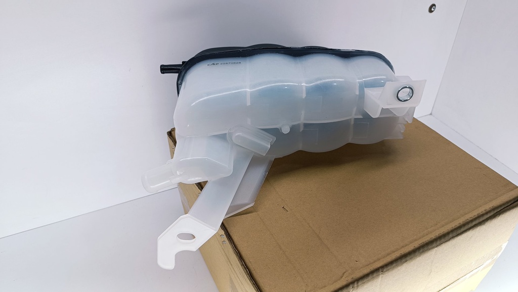 ENVASE AGUA SILVERADO 5.3 07-14 - Vista 4