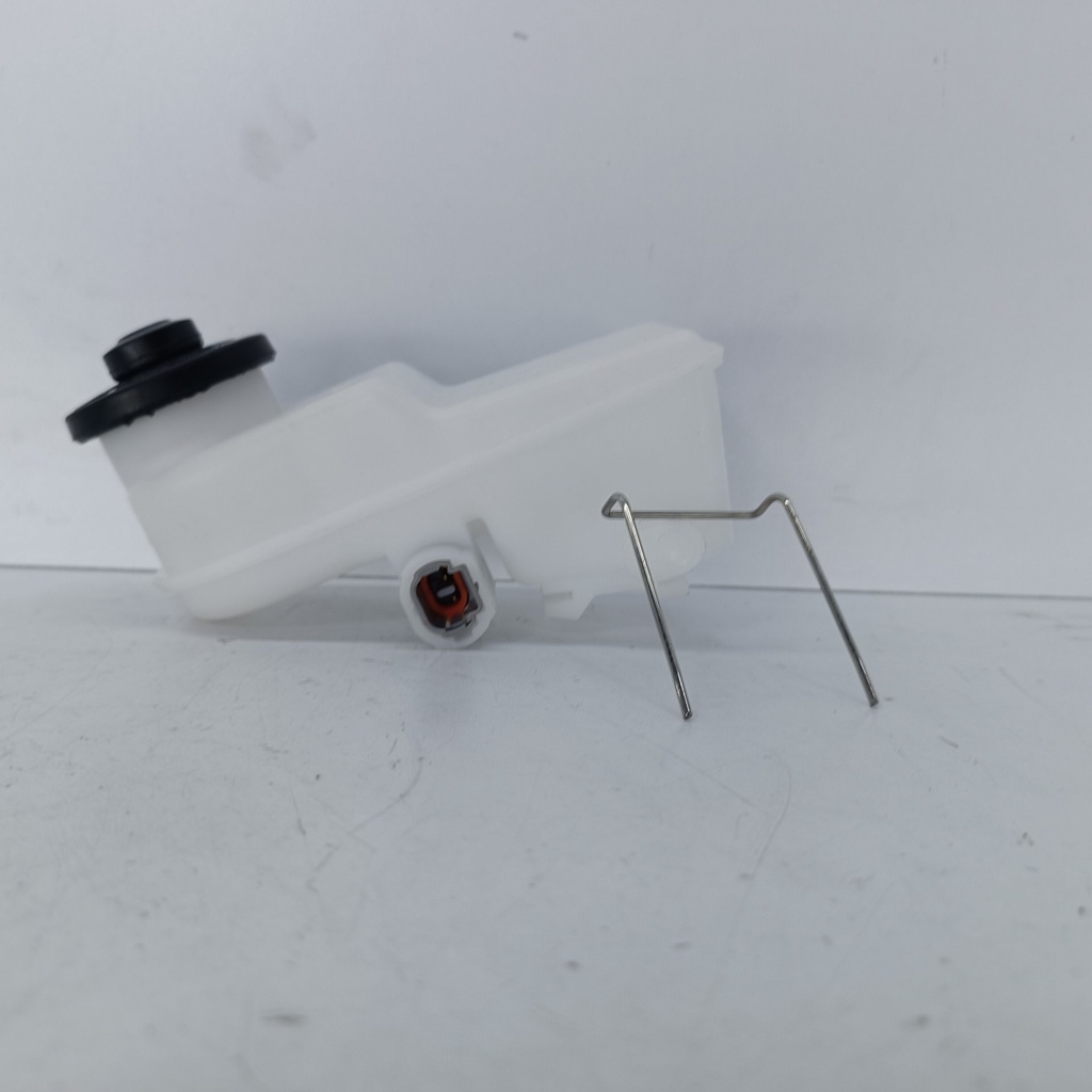 ENVASE BOMBA FRENO YARIS SOL 1.3 2000-2005 - Vista 2