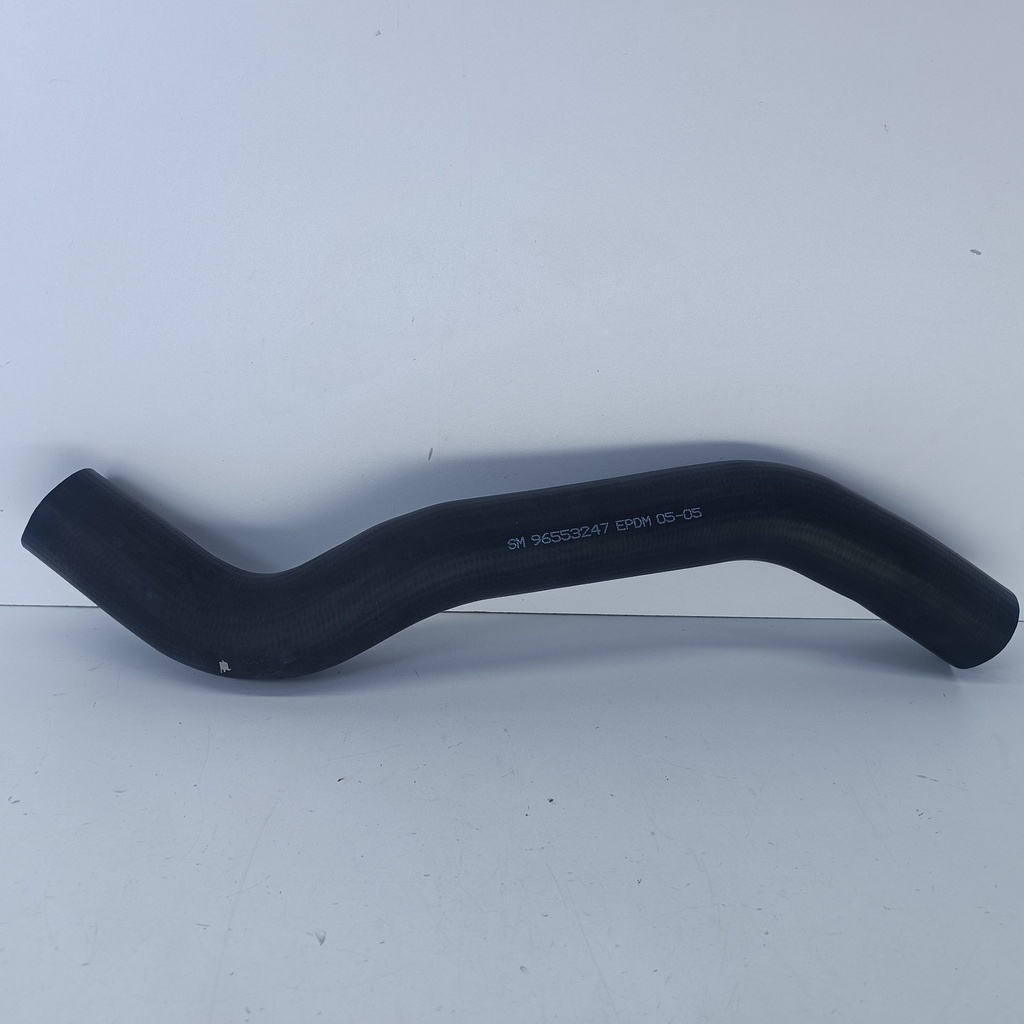 MANGUERA RADIADOR SUP OPTRA LIMITED TAPA NEGRA - Vista 3
