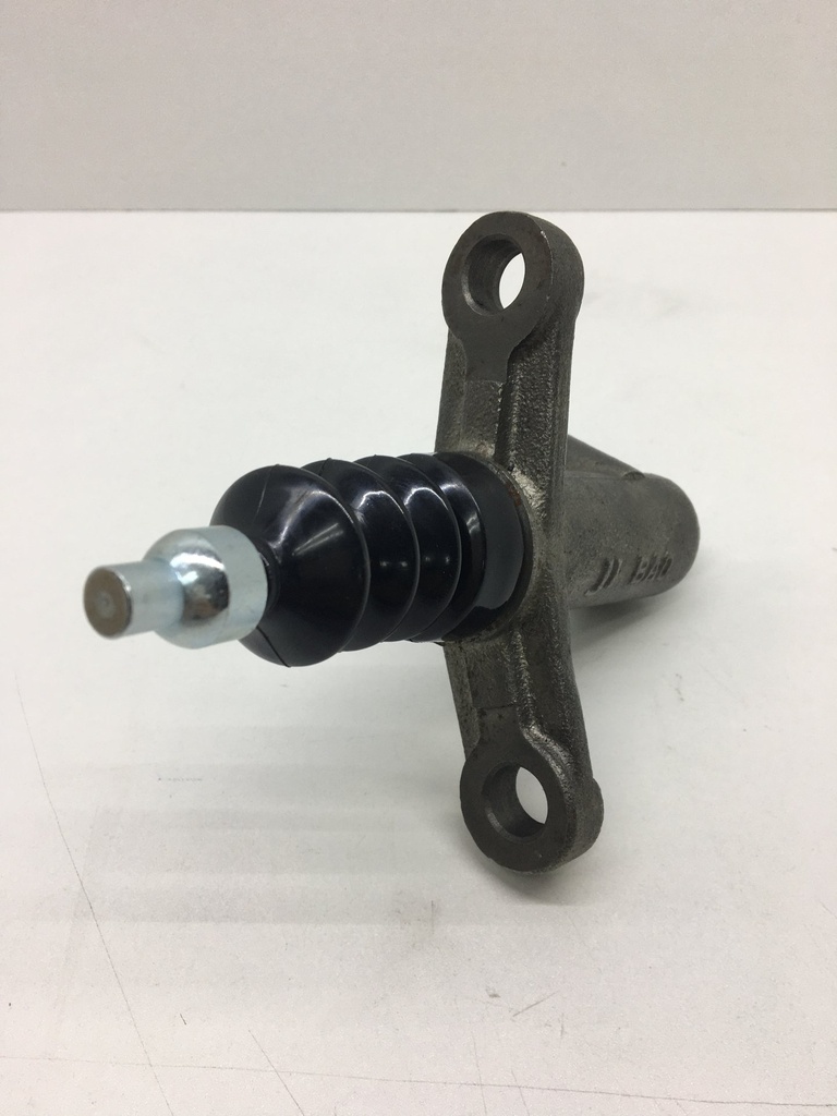 BOMBIN CROCHE LUV DMAX 3.0 GASOIL - Vista 6