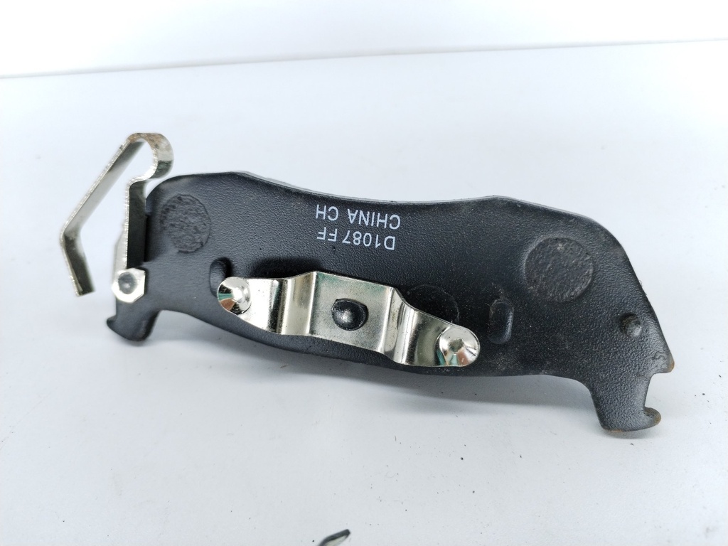 PASTILLA TRAS GRAND CHEROKEE 06-10 COMMANDER 06-08 PATHFINDER 04 ARMADA 04-10 - Vista 2