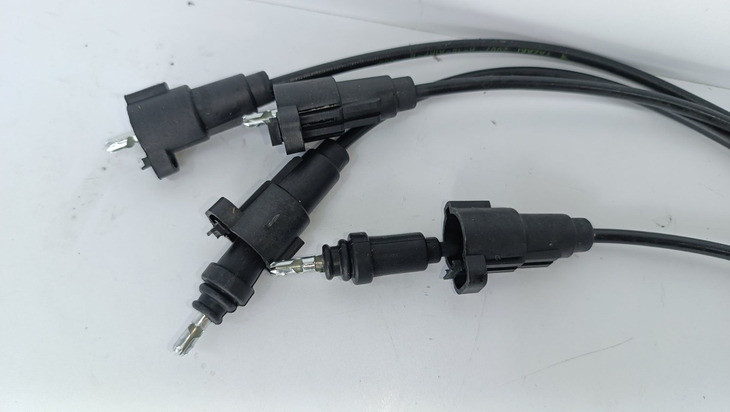 CABLE BUJIA HILUX 2.4 00-02 MERU 2.7 2.4 2RZ 3RZ - Vista 4
