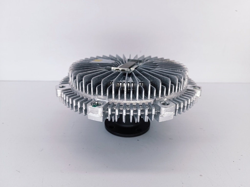 FAN CLUTCH MONTERO LIMITED - Vista 4