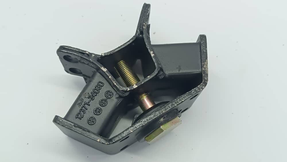 BASE CAJA HILUX 22R 4X2 88-98 - Vista 4