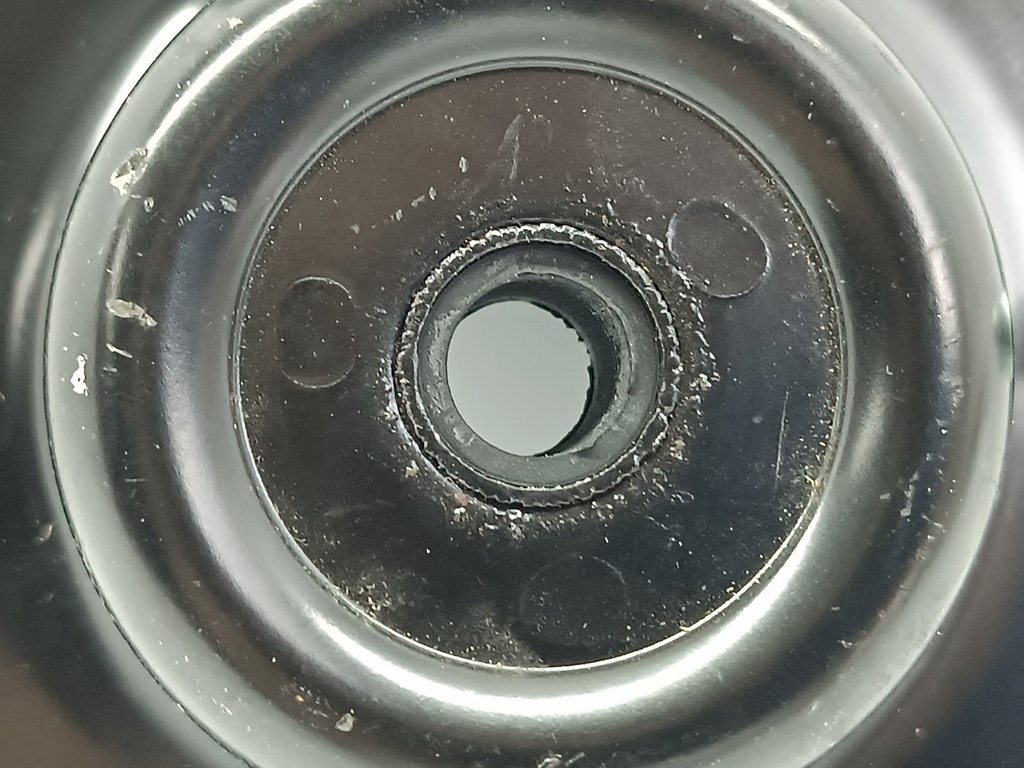 BASE AMORTIGUADOR DELT HILUX KAVAK FORTUNER 4RUNNER FJ CRUISER 06-13 - Vista 8
