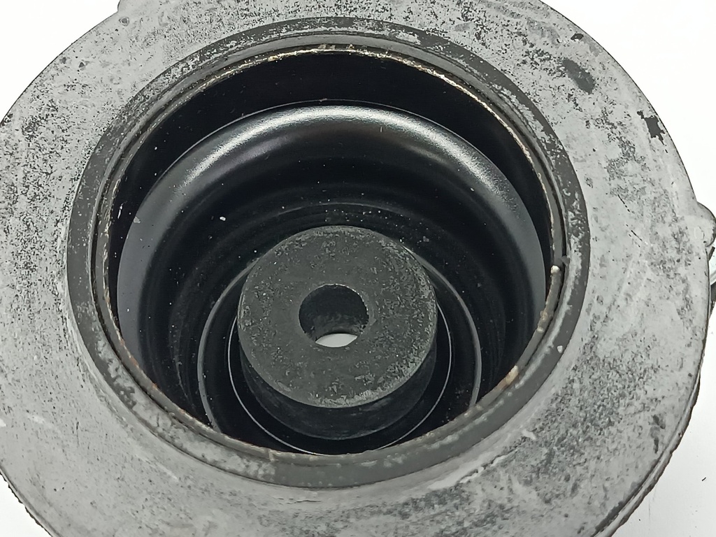 BASE AMORTIGUADOR DELT HILUX KAVAK FORTUNER 4RUNNER FJ CRUISER 06-13 - Vista 10