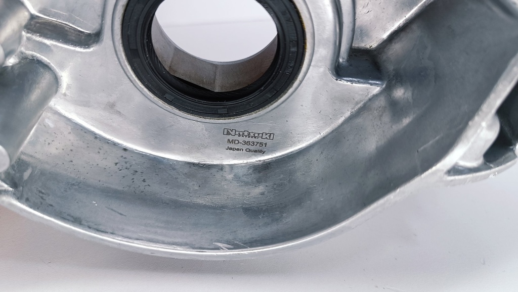 BOMBA ACEITE MONTERO LIMITED SPORT 3.5 3.8 - Vista 9