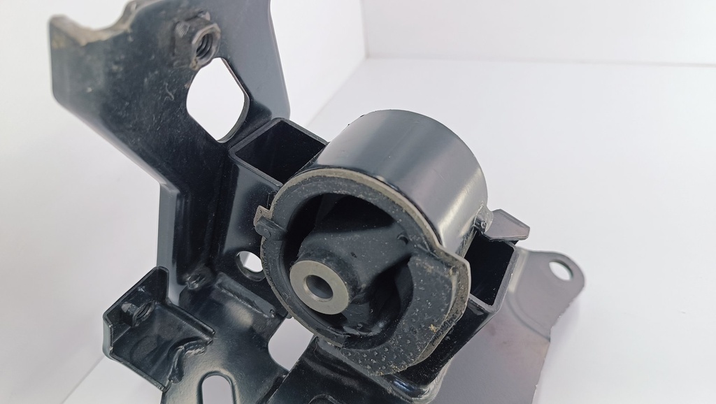 BASE MOTOR IZQ YARIS BELTA SINCRONICO - Vista 2
