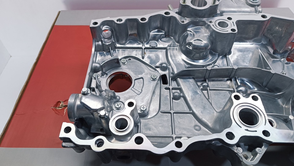 TAPA CADENA HILUX 2TR 2.7 - Vista 5