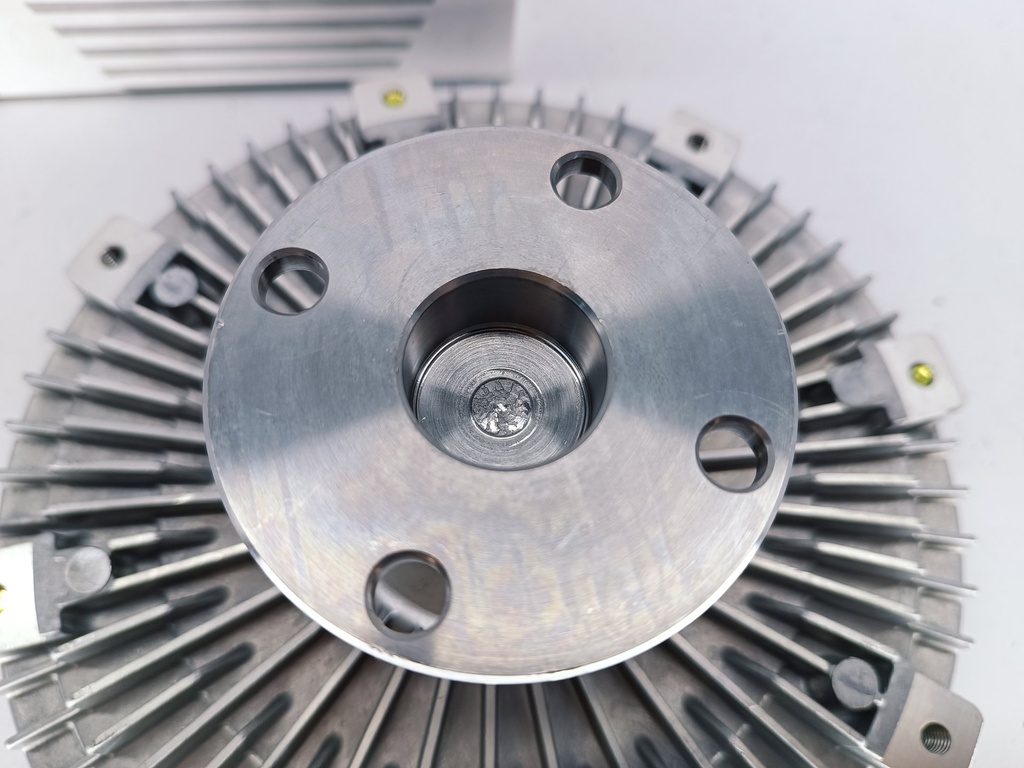 FAN CLUTCH MONTERO LIMITED - Vista 1