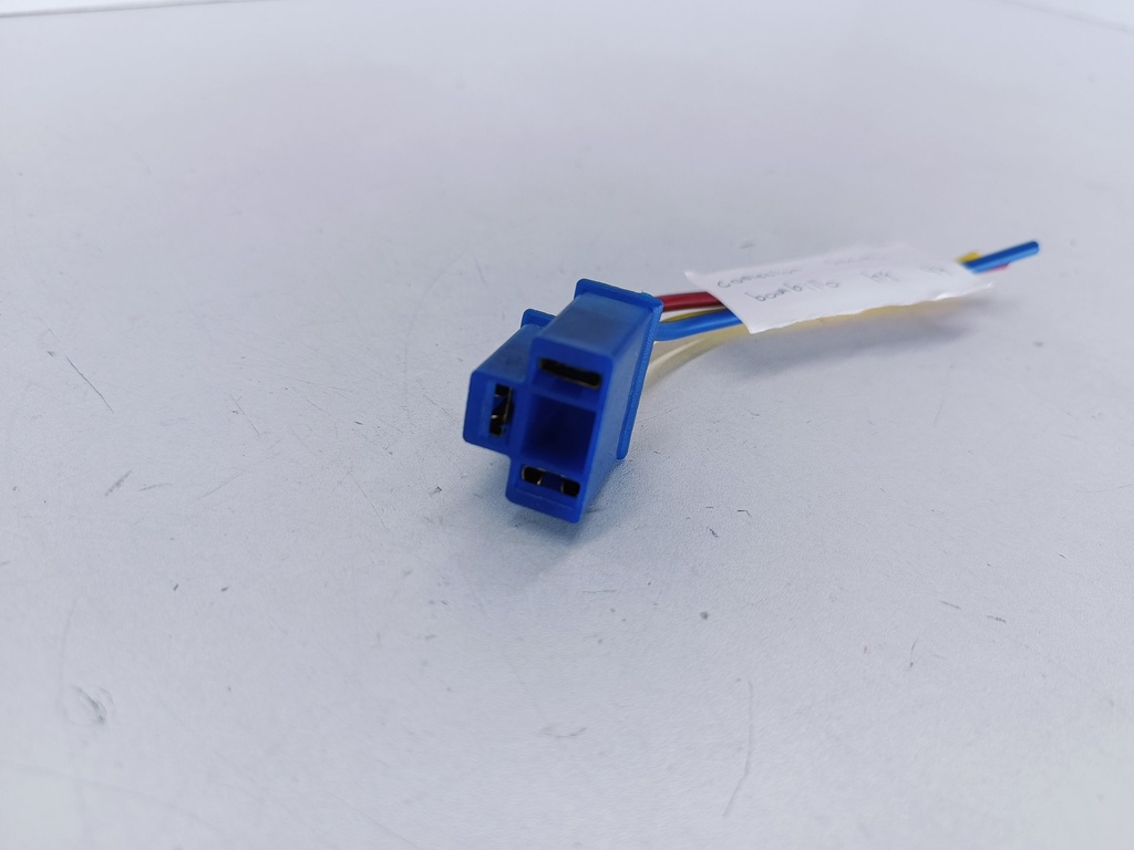 CONECTOR SOCATE BOMBILLO H4
