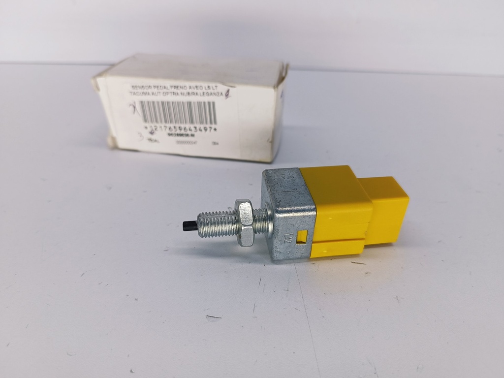 SENSOR PEDAL FRENO AVEO LS LT TACUMA AUT OPTRA NUBIRA LEGANZA