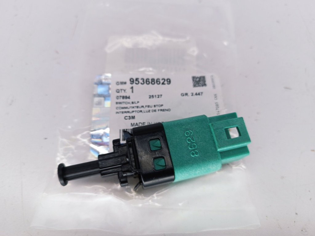 SENSOR PEDAL FRENO AVEO 1.6 4 PIN