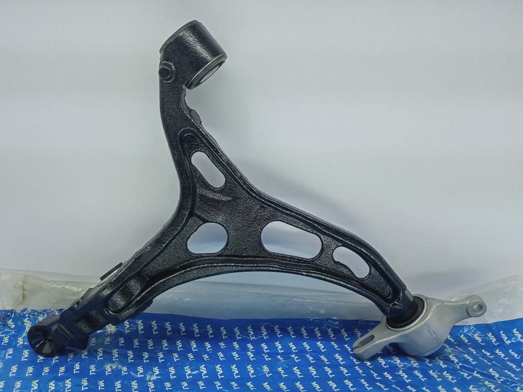 MESETA INF DER GRAND CHEROKEE 4G 11-16