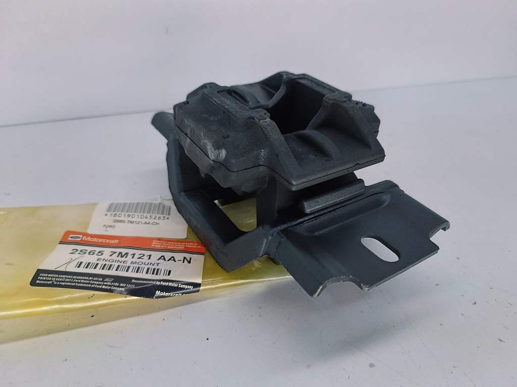 BASE CAJA IZQ FORD FIESTA POWER MAX MOVE 1.6 04-14